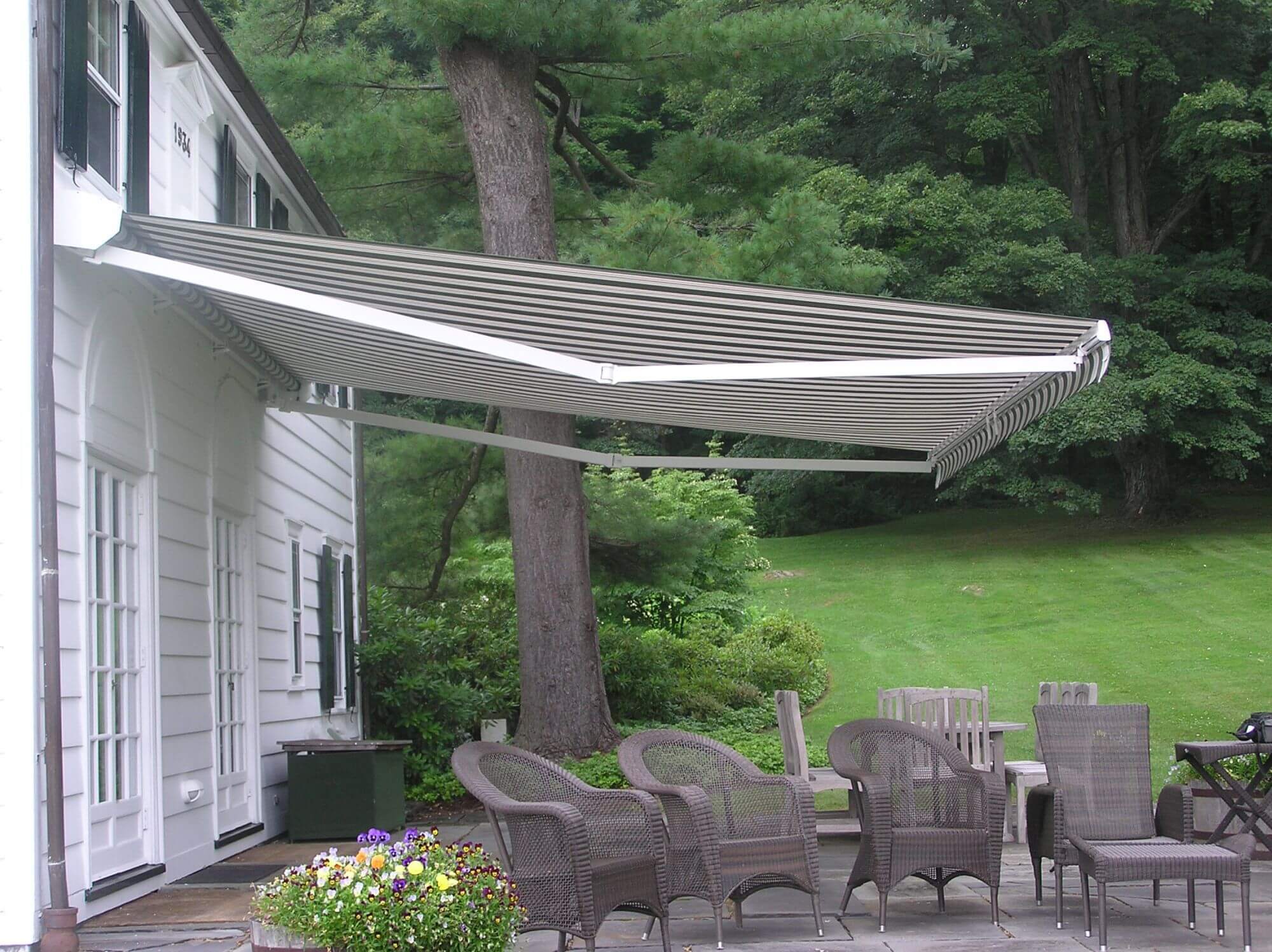 How To Install an Awning in Under a Minute
