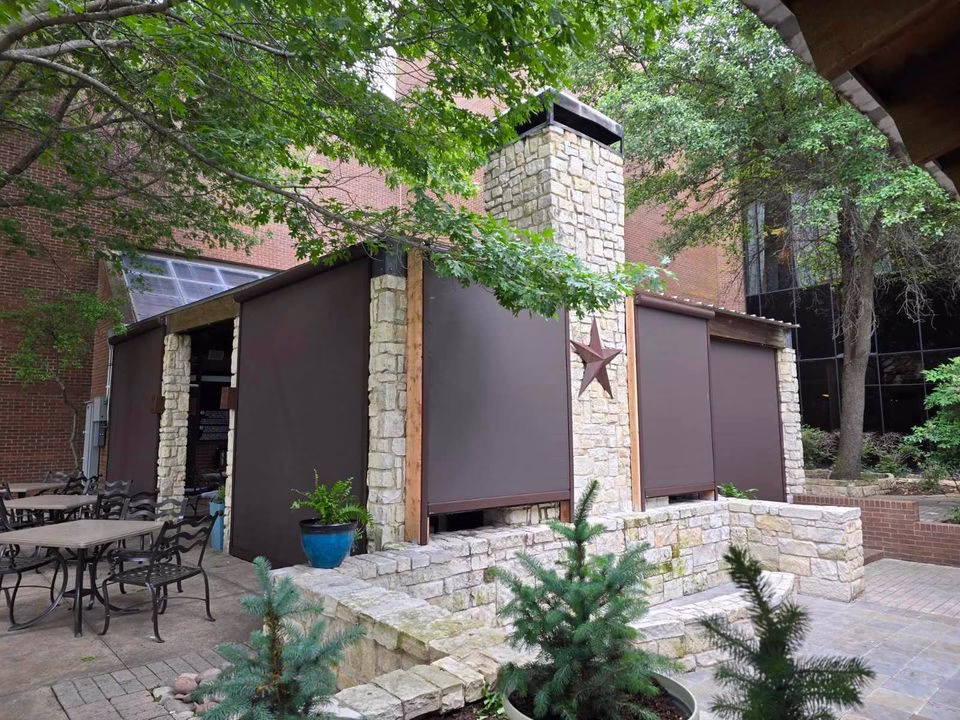 Rainier_HospitalityFocused https://rainiershading.com/wp-content/uploads/2025/12/Rainier_HospitalityFocused.avif